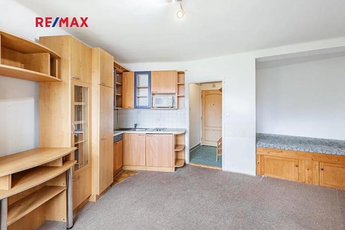 Pronájem bytu 1+kk, Jindřichův Hradec, Nádražní, 23 m2