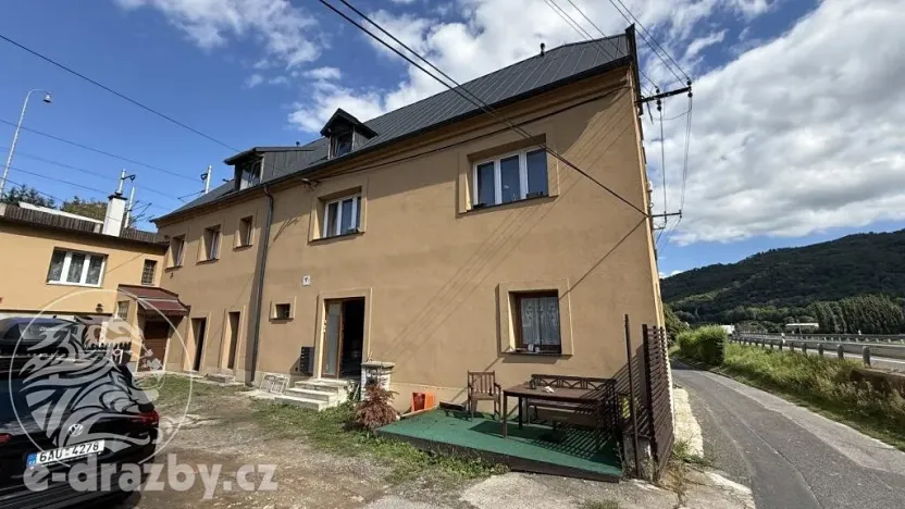 Dražba činžovního domu, Povrly, Převozní, 365 m2