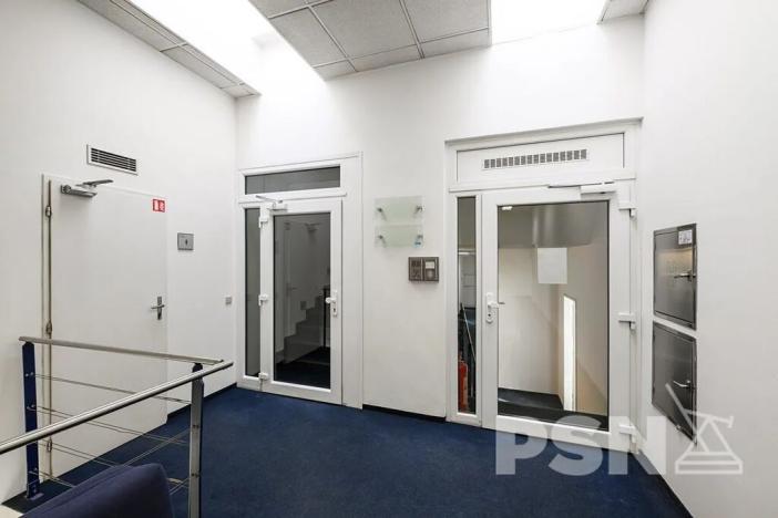 Pronájem kanceláře, Praha - Žižkov, Hartigova, 30 m2