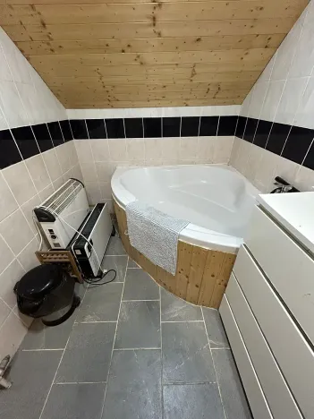 Dražba rodinného domu, Mokré, 240 m2