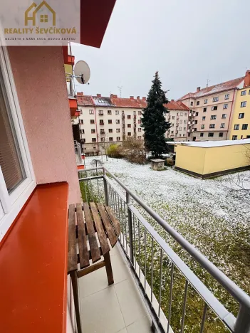 Pronájem bytu 2+1, Hradec Králové, Na Střezině, 54 m2