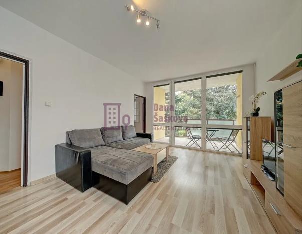 Pronájem bytu 1+1, Jindřichův Hradec, sídliště Vajgar, 53 m2