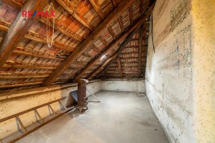 Prodej rodinného domu, Vlkaneč, 190 m2