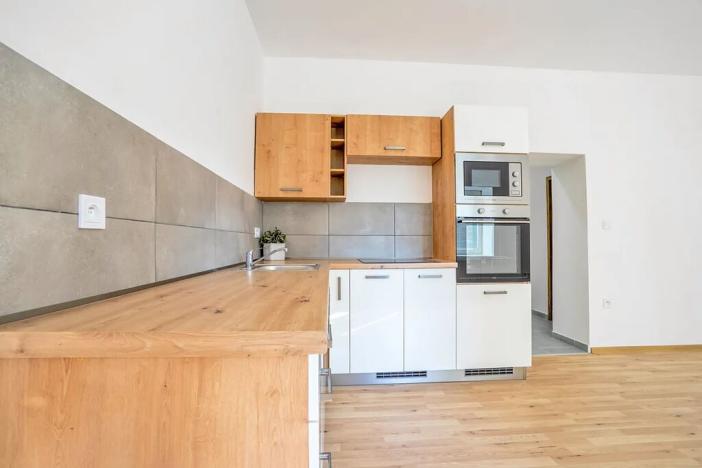 Prodej bytu 2+kk, Úpice, 3. května, 49 m2