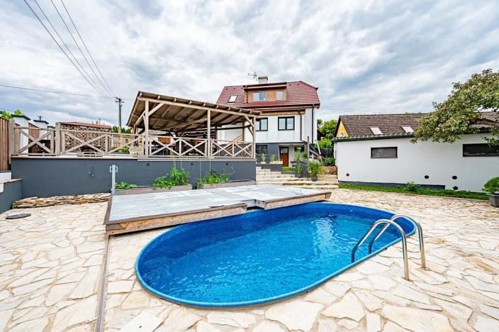 Prodej rodinného domu, Roztoky, 141 m2