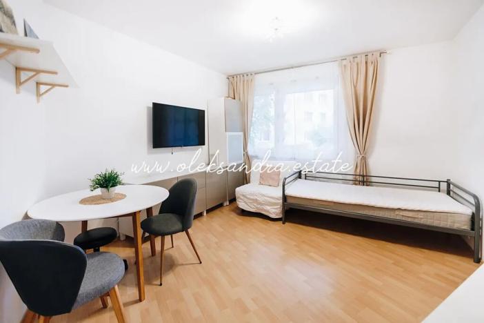 Pronájem bytu 2+kk, Praha - Troja, Mazurská, 38 m2