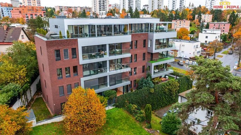 Prodej bytu 2+kk, Praha - Podolí, Jeremenkova, 62 m2