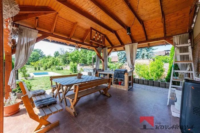 Prodej rodinného domu, Černuc, 126 m2