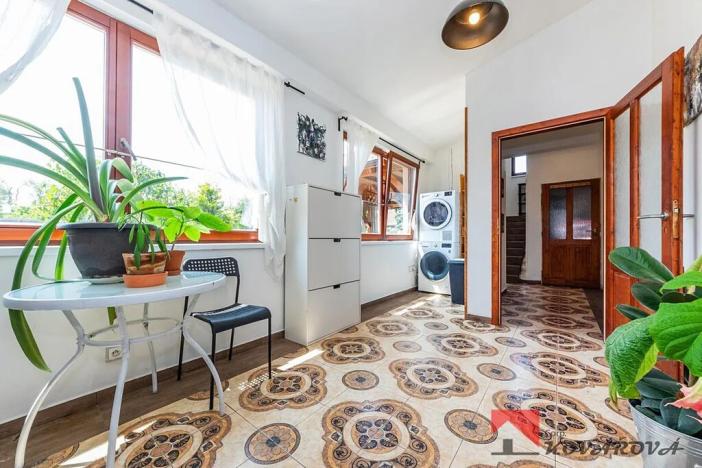 Prodej rodinného domu, Černuc, 126 m2