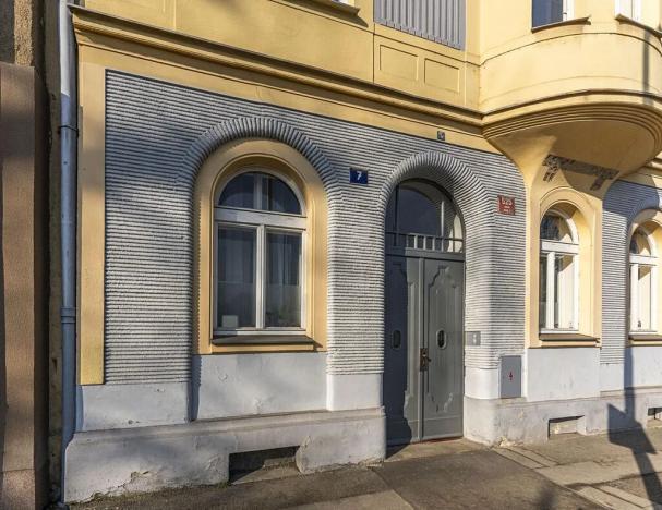 Pronájem bytu 2+kk, Praha - Karlín, U invalidovny, 55 m2