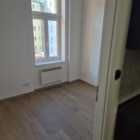 Pronájem bytu 3+kk, Praha - Strašnice, Věšínova, 68 m2
