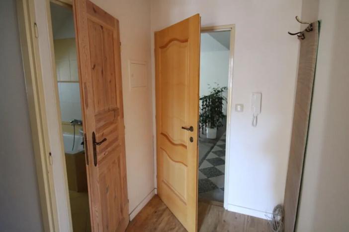 Pronájem bytu 2+1, Karlovy Vary, Pod Jelením skokem, 59 m2