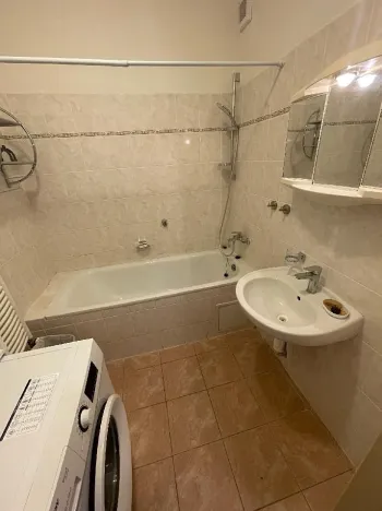 Pronájem bytu 1+kk, Pardubice, Dubinská, 40 m2