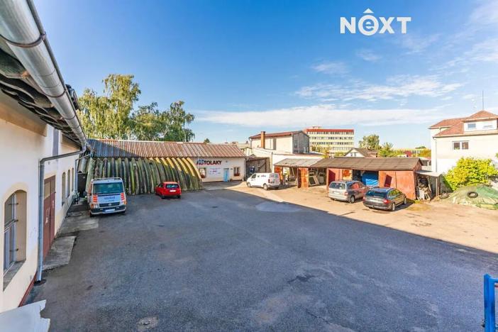 Prodej obchodního prostoru, Hradec Králové, Náhon, 1871 m2