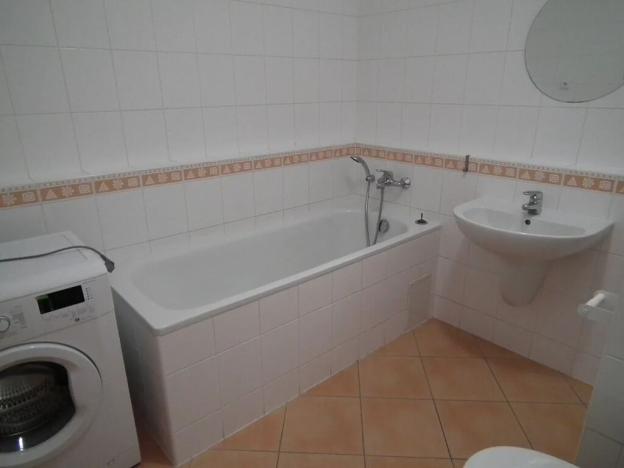 Pronájem bytu 1+kk, Praha - Strašnice, Názovská, 40 m2