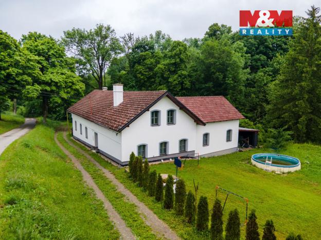 Prodej rodinného domu, Polička - Lezník, 260 m2