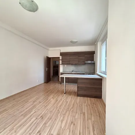 Pronájem bytu 2+kk, Praha - Strašnice, Černokostelecká, 47 m2