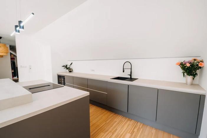 Prodej bytu 2+kk, Praha, Bořivojova, 101 m2