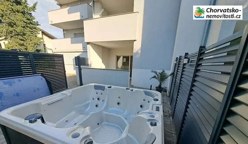 Prodej bytu 3+kk, Novalja, Chorvatsko, Ulica Matice Hrvatske, 70 m2