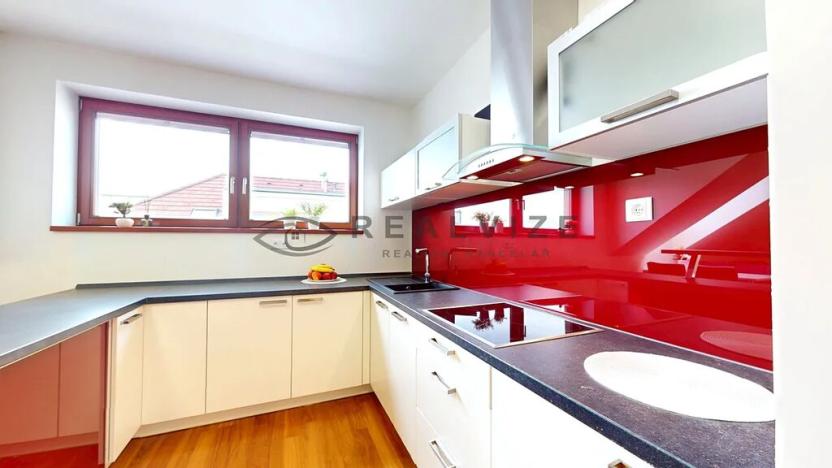 Prodej bytu 3+kk, Hluboká nad Vltavou, Masarykova, 83 m2