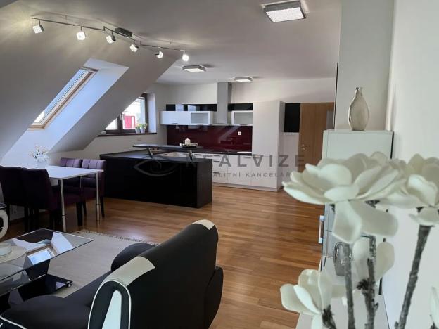 Prodej bytu 3+kk, Hluboká nad Vltavou, Masarykova, 83 m2