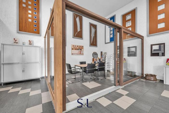 Prodej výrobních prostor, Milovice, Italská, 1819 m2