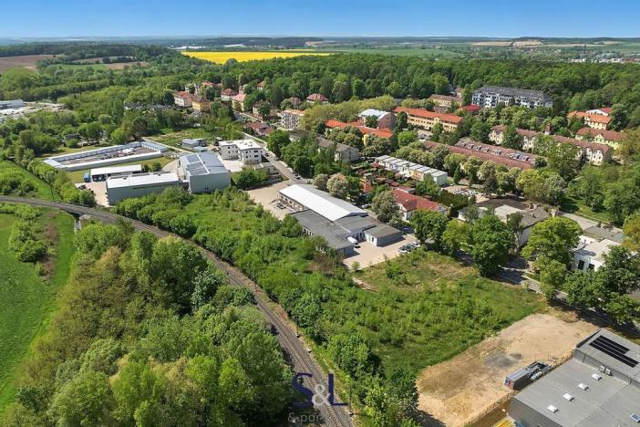 Prodej výrobních prostor, Milovice, Italská, 1819 m2