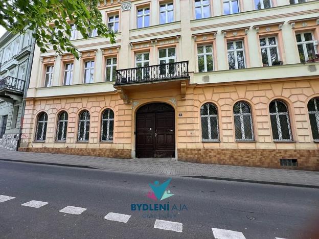 Prodej bytu 3+1, Teplice, U Hadích lázní, 73 m2