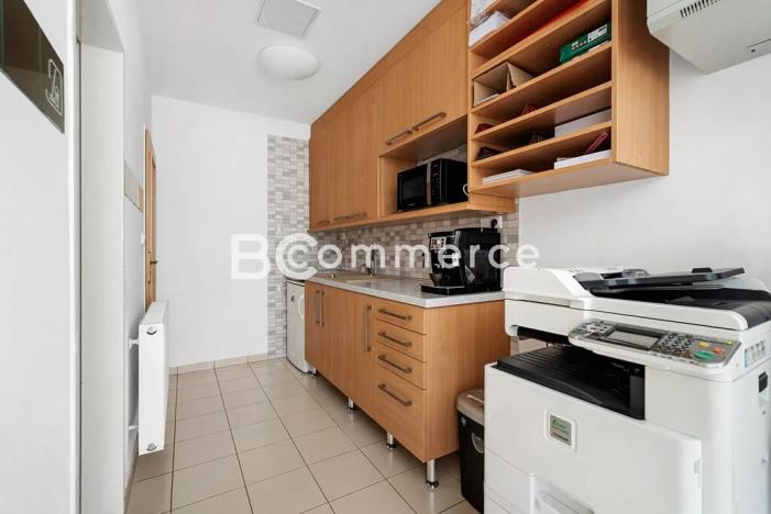 Prodej kanceláře, Brno, Holzova, 640 m2