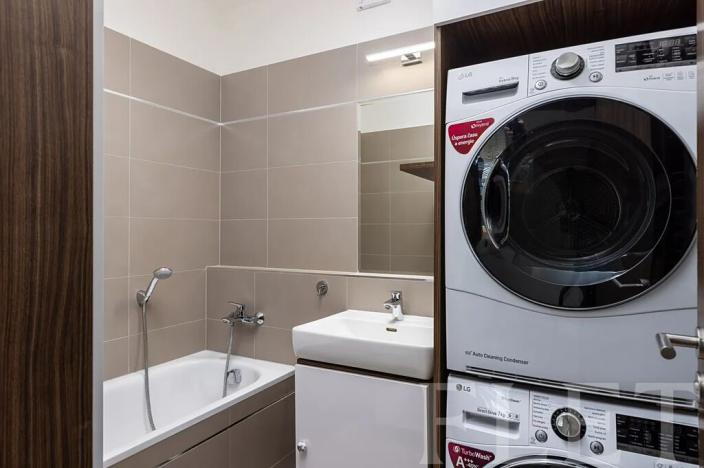 Pronájem bytu 4+kk, Praha - Střížkov, Zakšínská, 108 m2