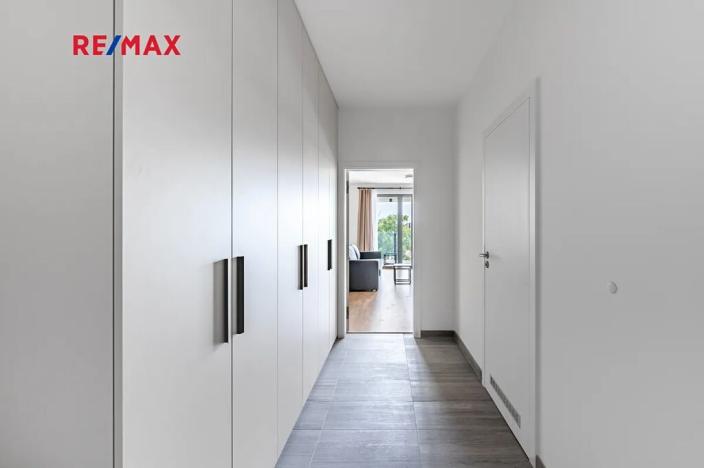 Pronájem bytu 1+kk, Praha - Karlín, Breitfeldova, 42 m2