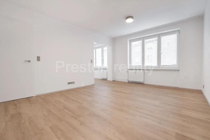 Pronájem bytu 2+kk, Praha - Vršovice, Arménská, 51 m2