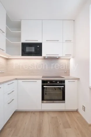 Pronájem bytu 2+kk, Praha - Vršovice, Arménská, 51 m2