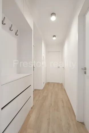 Pronájem bytu 2+kk, Praha - Vršovice, Arménská, 51 m2