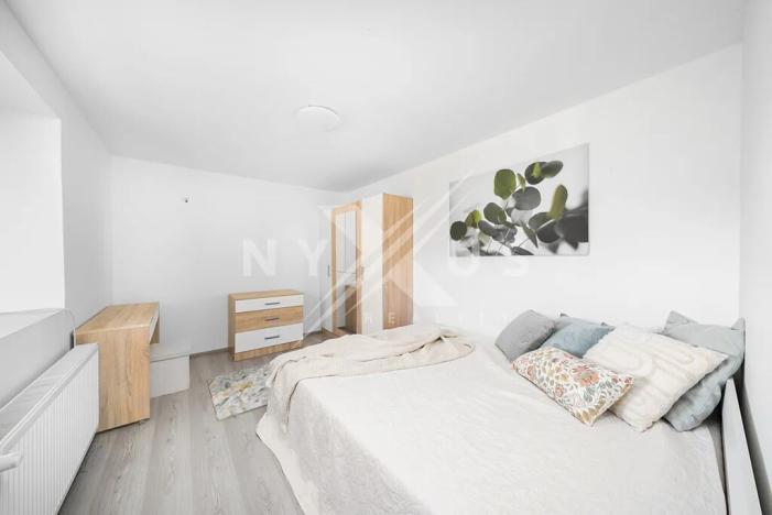 Prodej rodinného domu, Krakovany, 163 m2