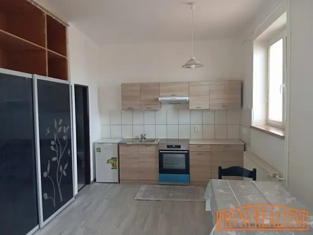 Pronájem bytu 2+kk, Uherský Brod, Stolařská, 45 m2