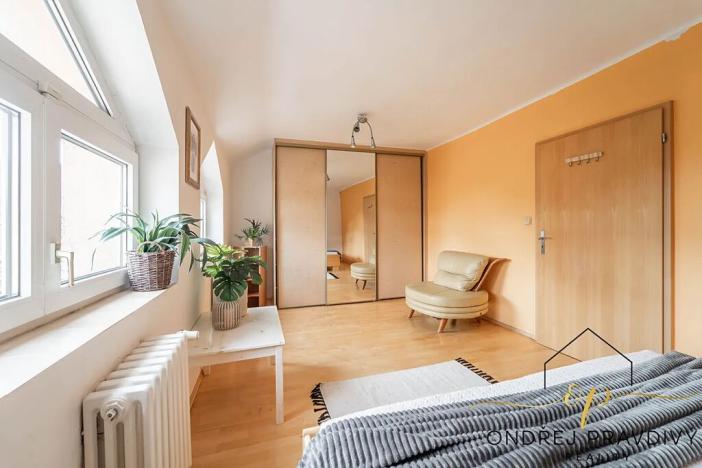 Prodej činžovního domu, Lety, Sokolská, 265 m2