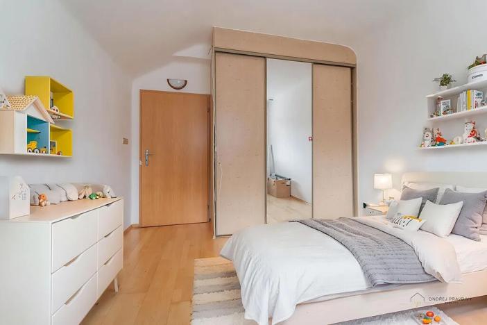 Prodej činžovního domu, Lety, Sokolská, 265 m2