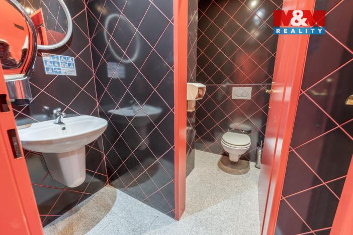 Prodej obchodního prostoru, Praha - Troja, Olštýnská, 450 m2