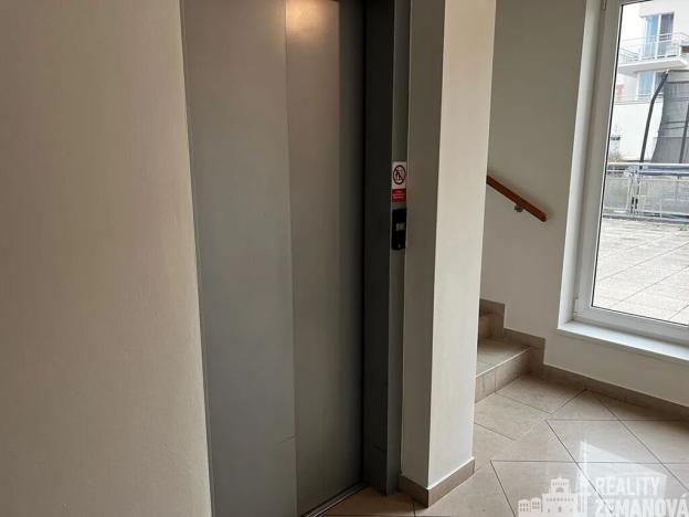 Pronájem bytu 2+kk, Praha - Záběhlice, Mattioliho, 69 m2