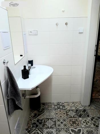 Pronájem bytu 1+kk, Praha - Bubeneč, Milady Horákové, 38 m2