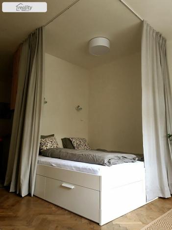 Pronájem bytu 1+kk, Praha - Bubeneč, Milady Horákové, 38 m2