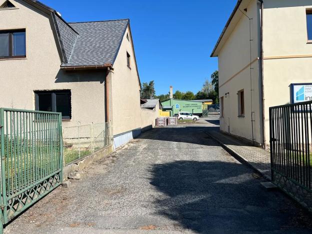 Pronájem kanceláře, Ivanovice na Hané, Rostislavova, 156 m2