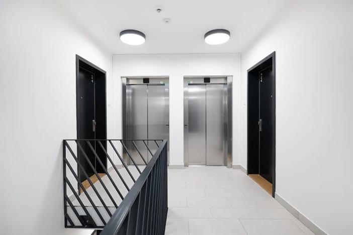 Pronájem bytu 1+kk, Praha - Prosek, Litoměřická, 35 m2