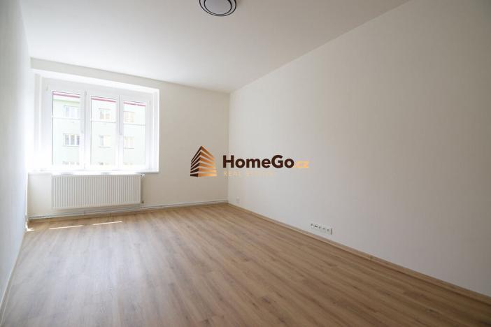 Pronájem bytu 1+kk, Praha - Nusle, Žateckých, 33 m2