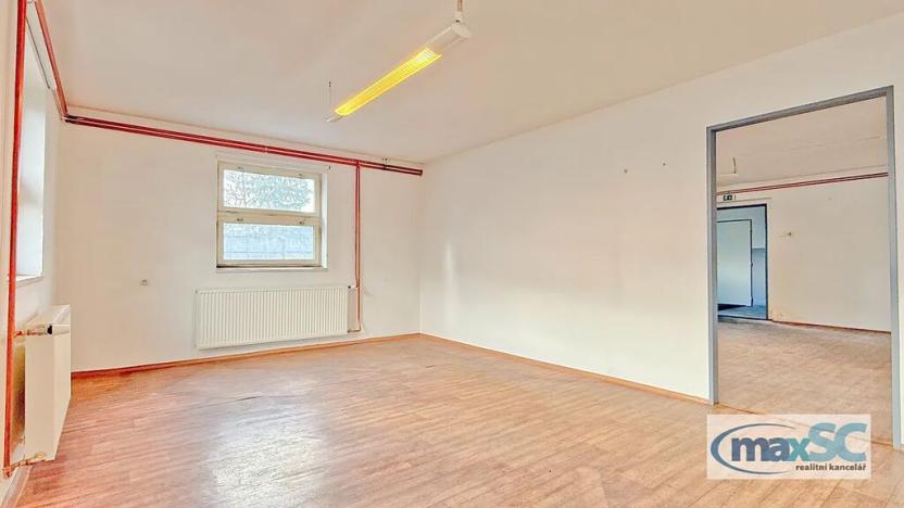 Pronájem skladu, Moravany, 533 m2