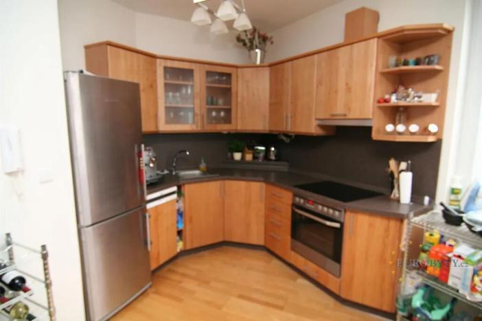 Prodej bytu 2+kk, Praha - Libeň, Drahobejlova, 68 m2