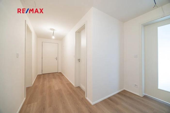 Prodej bytu 3+kk, Praha - Hrdlořezy, Českobrodská, 87 m2