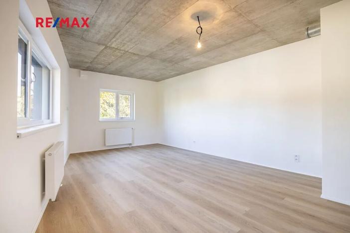 Prodej bytu 2+kk, Praha - Hrdlořezy, Českobrodská, 57 m2