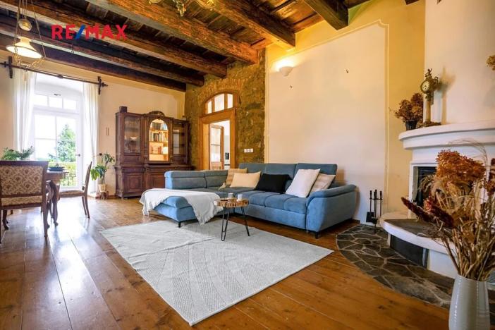 Prodej rodinného domu, Včelákov, 358 m2